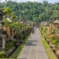Pesona Penglipuran Bali Mendunia, Masuk Daftar Kota Kecil Terindah
(Foto: Shutterstock/travelawaits/okezone/AI)
