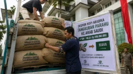 Kopi Tangkuban Parahu Tembus Arab Saudi, 4 Ton Bernilai Rp 800 Juta
(Foto: Ayobandung/Restu Nugraha/AI)