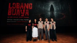 Trailer Lobang Buaya Bongkar Teror Pembunuhan Berantai, Ada Hantu Bolong
(Foto: Dok: Adhya Pictures & Dapur Film/suara/AI)