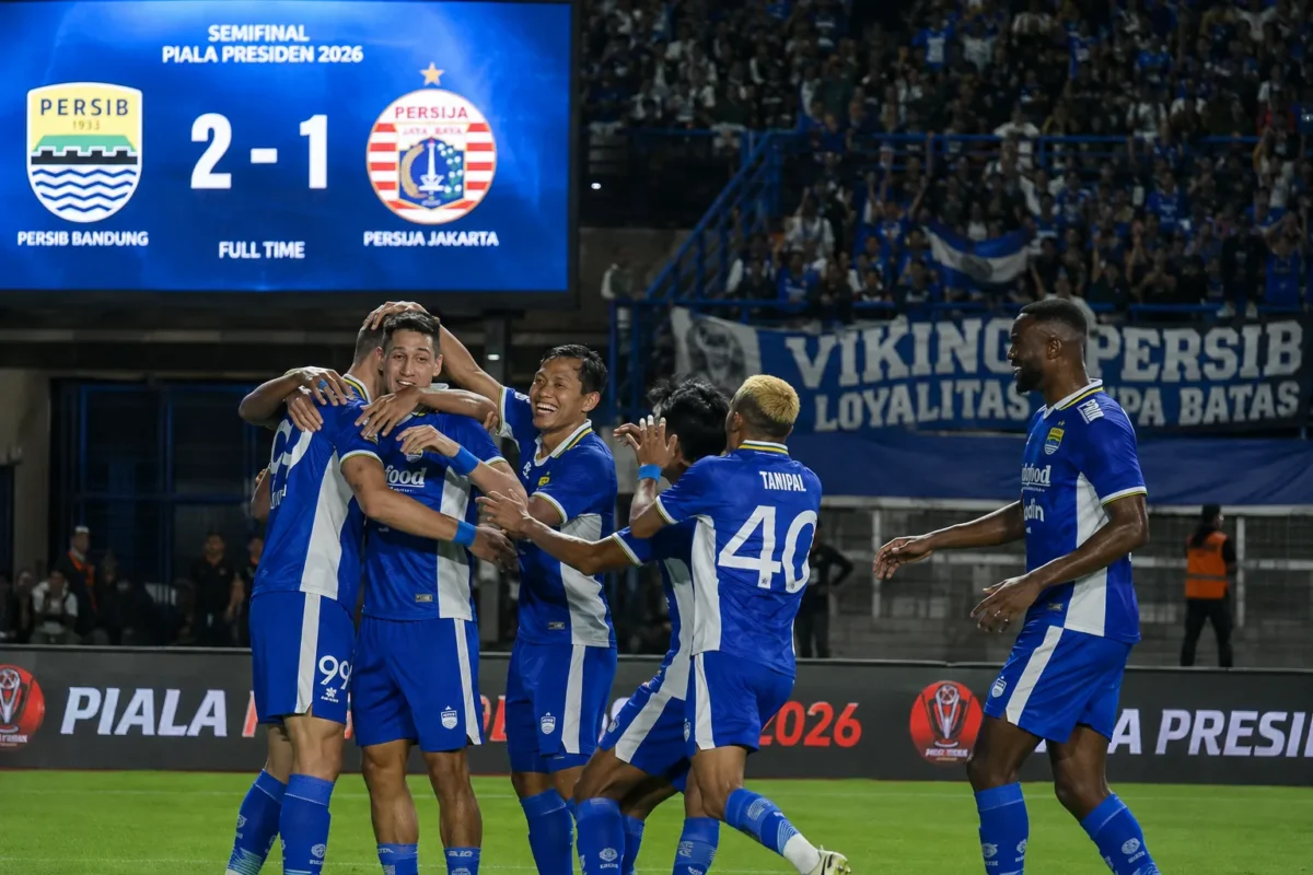 Drama Klasik! Persib Singkirkan Persija dan Amankan Tiket Final Piala Presiden 2026(Foto: Dok. LOC Piala Presiden 2026/idn/AI)