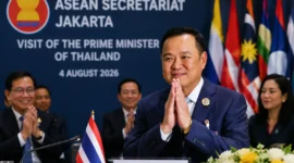 Kunjungan Perdana PM Thailand ke Markas ASEAN Setelah 17 Tahun, Sekjen Sebut Momen Bersejarah
(Foto: Chalinee Thirasupa/REUTERS
/kumparan/AI)