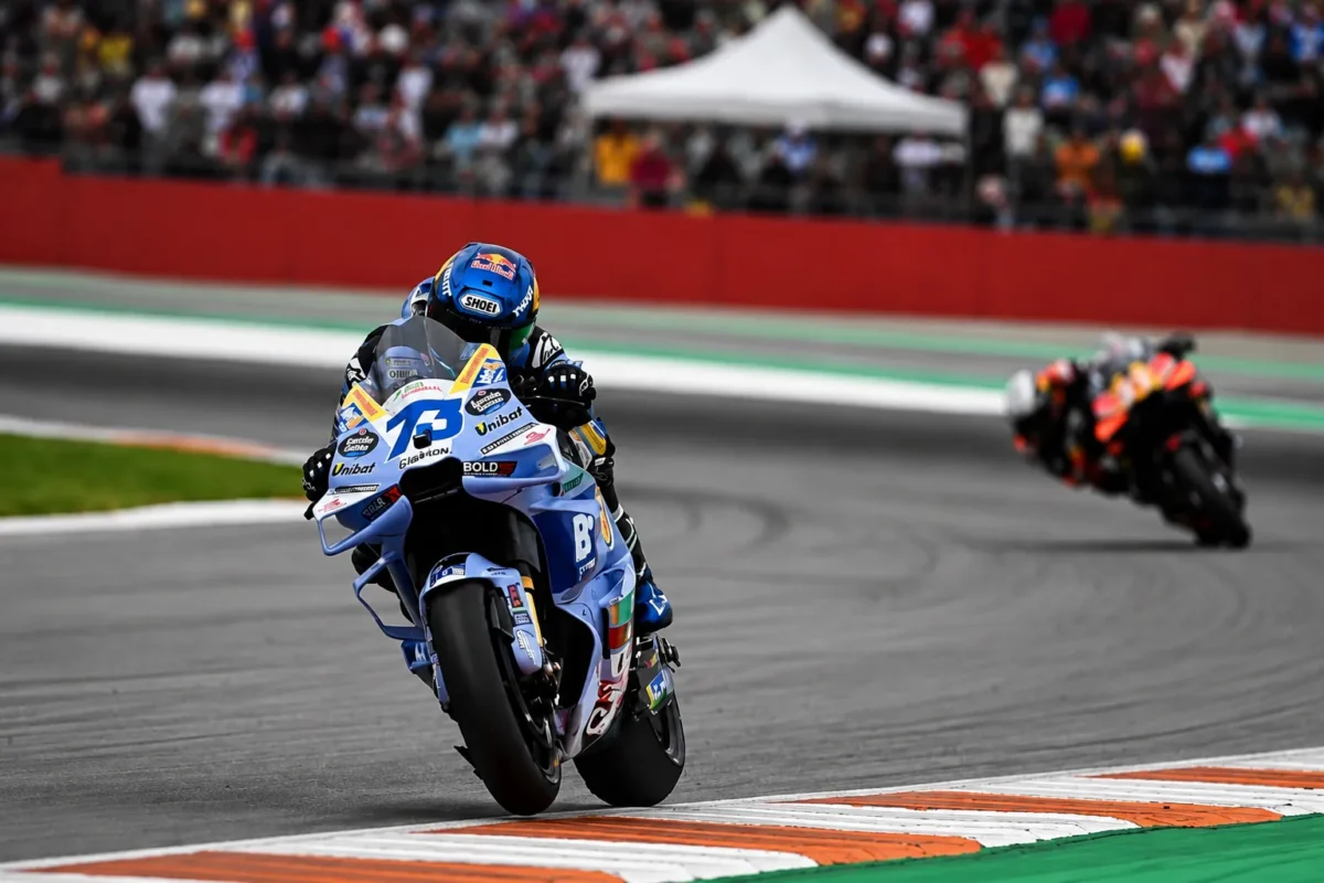 FP1 MotoGP Inggris: Alex Marquez Tercepat, Bezzecchi Cuma Terpaut Tipis
(Foto: AFP/akurat
/AI)