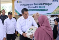 Penyaluran Bantuan Beras Disorot, Amran Turun Langsung ke Banggai
(Foto: Bapanas/rri
/AI)