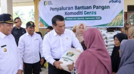Penyaluran Bantuan Beras Disorot, Amran Turun Langsung ke Banggai
(Foto: Bapanas/rri
/AI)