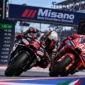 Gila! Bezzecchi Rebut Puncak dari Marc Marquez Saat Waktu Tersisa 10 Detik
(Foto: Jose Jordan/AFP/bola
/AI)