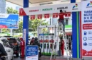Antrean BBM Jadi Sorotan, Pertamina Tambah Nozzle di 12 SPBU Makassar
(Foto: Pertamina Patra Niaga
/liputan6/AI)
