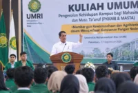 Pesan Keras Mentan Amran untuk Mahasiswa UMRI: Jauhi Korupsi
(Foto: pontianakpost/AI)